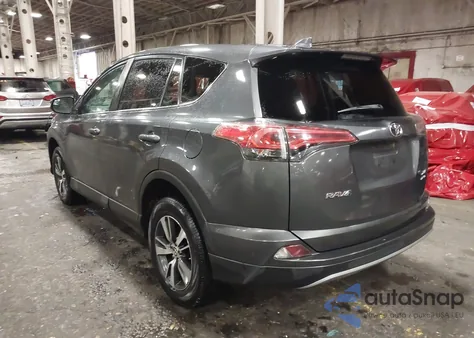 2018 Toyota Rav4 Xle from USA, damaged, VIN 2T3RFREV8JW808026